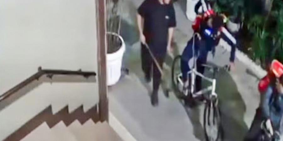Audiência de custódia mantém prisão temporária de dois entregadores no caso do ciclista morto no Rio