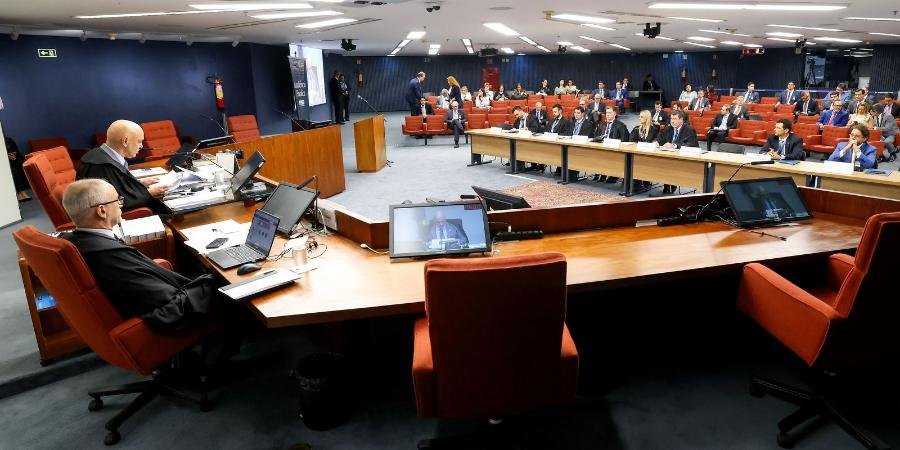 Moraes diz que o país prende muito e prende mal, e que pena maior não contém facção