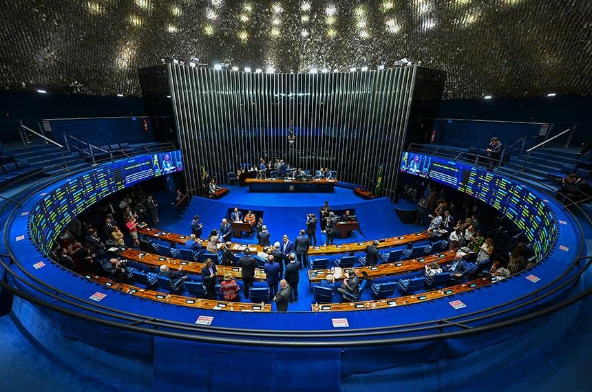 Senadores anunciam pedidos de impeachment de Alexandre de Moraes, e Alcolumbre diz que já há 109 solicitações contra ministros do Supremo