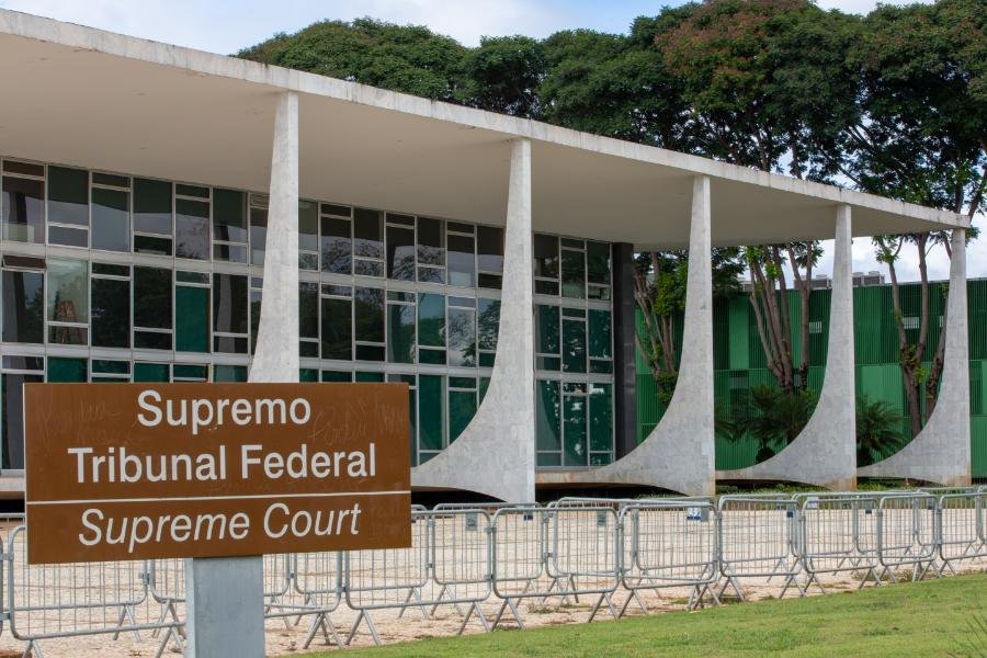 Fachin nega julgamento conjunto pedido por Moraes e mantém só a Pet 16.662 na sessão de terça