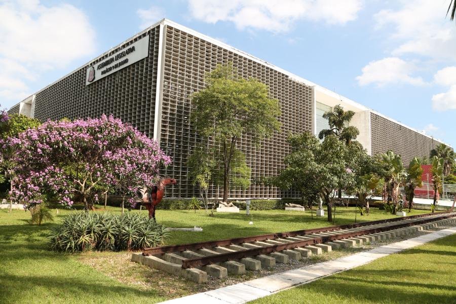 STF mantém regra da Alesp que permite relator especial quando a comissão perde o prazo