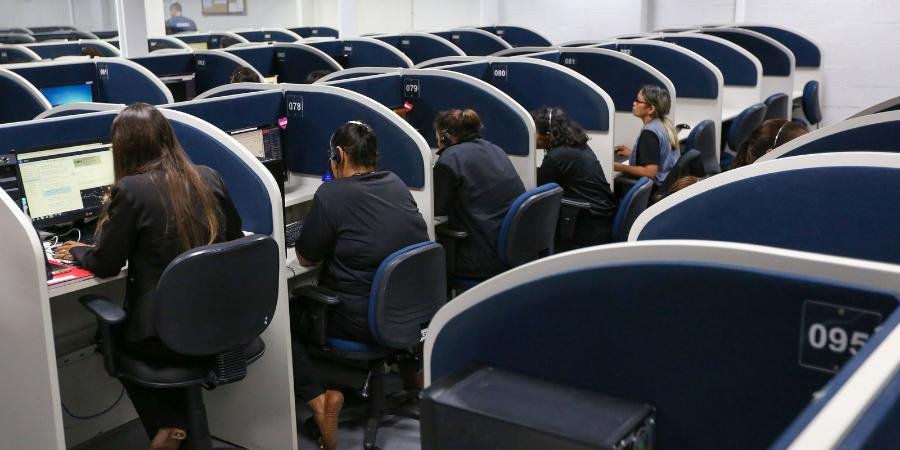 Ligue 180 registrou 1.564 denúncias de violência política contra a mulher de janeiro a agosto